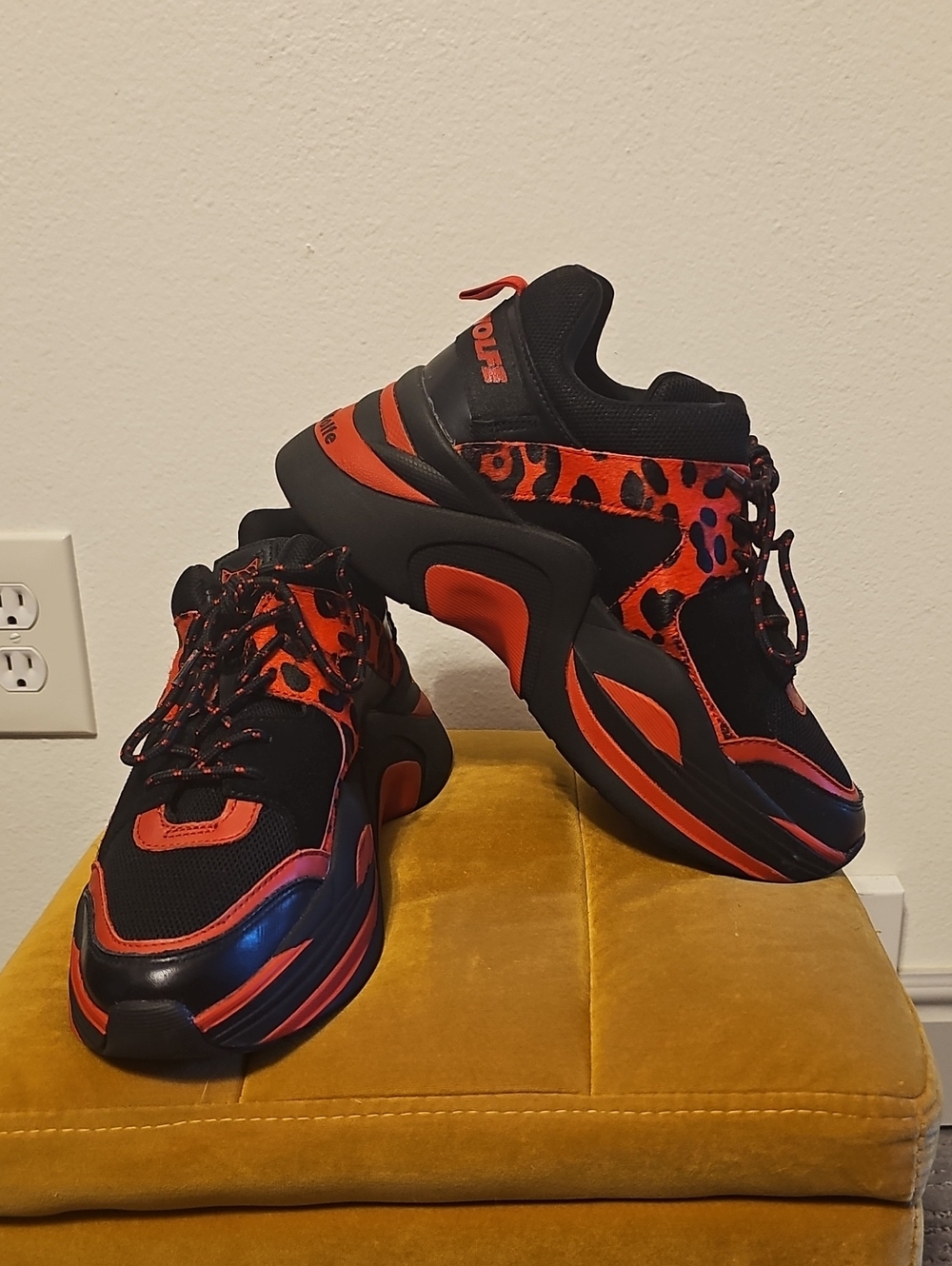 ●●NAKED WOLFE RED LEOPARD PRINT SNEAKERS SIZE US10/EU40/UK7●●